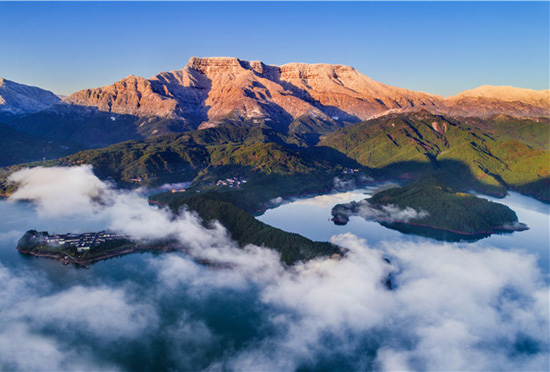 瓦屋山